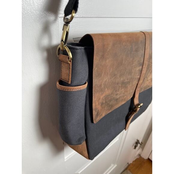 Men's Rugged Cowhide Leather Messenger Bag Laptop Carrier Charcoal Canvas Bag - Picture 2 of 13
